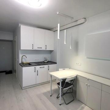 Героїв Маріуполя пров., 79-Б