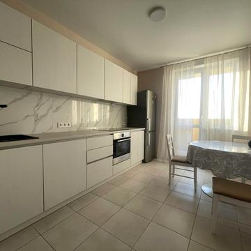 Михайла Грушевського вул., 30г