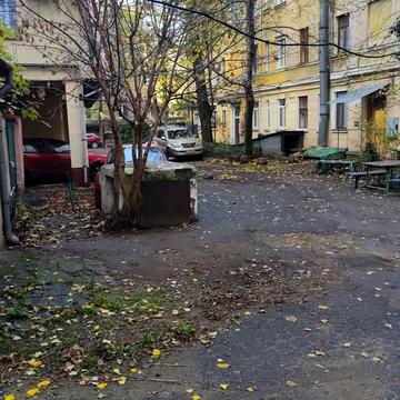 Садова вул., 15