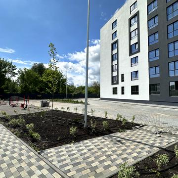 Мирна вул., 3