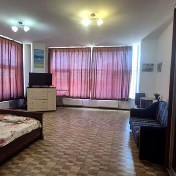 Пантелеймонівська вул., 112