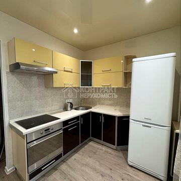 Ньютона вул., 98