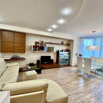 Продажа трехкомнтаная квартира, Киев, ул.Княжий затон ЖК Новобудова