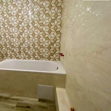 Простора свіжа квартира в чудовій локації