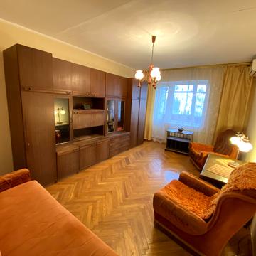 Йорданська вул. (Лайоша Гавро), 4-Б