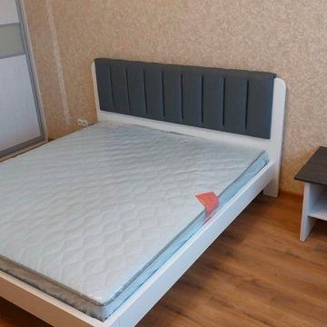 Олександрівська вул., 1