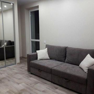 Супер !!! Сдам 1 кв ЖК Ньютона Новые Дома 9000 гр.