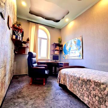 Панаса Саксаганського вул. (Дунаєва), 44