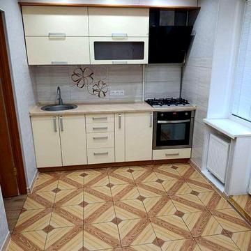 2-комнатная киевка с АГВ на 3-м этаже.