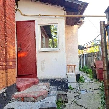 Продається частина будинку район Музикалки