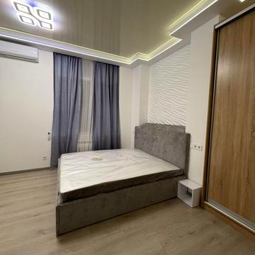 Нагірна вул., 16/18