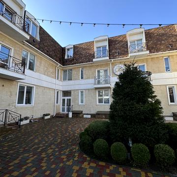 Провулок Трояндовий, 8а