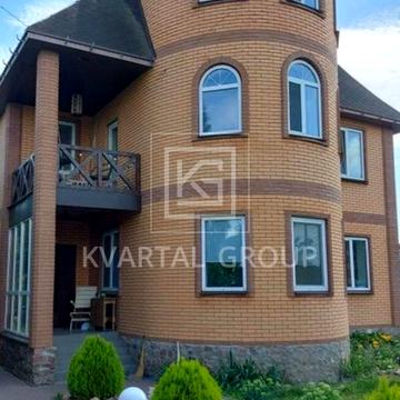 провулок Грушевського, 10