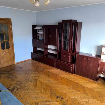 Андрія Аболмасова вул. (Панельна), 3