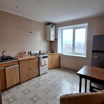 Юрія Олефіренка вул., 1