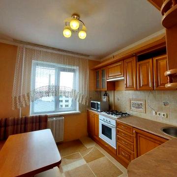 Оренда ! Центр міста! 2во кімнатна квартира.