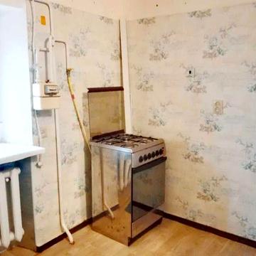 1 комн -20 метров. Центр. АГВ. Ремонт. 3 эт. Крепкий дом. ул. Лазарева