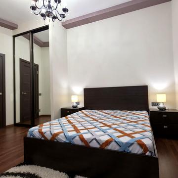 Лесі Українки бульв., 4