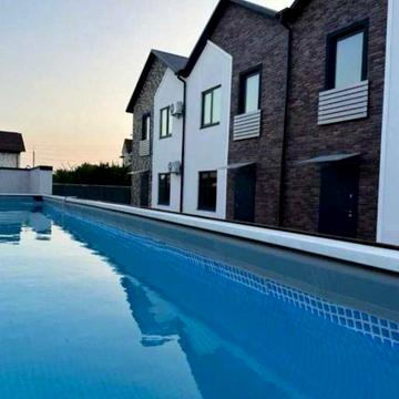 Продаж таунхаусів