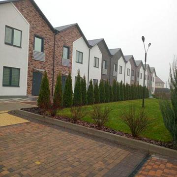 Продаж таунхаусів