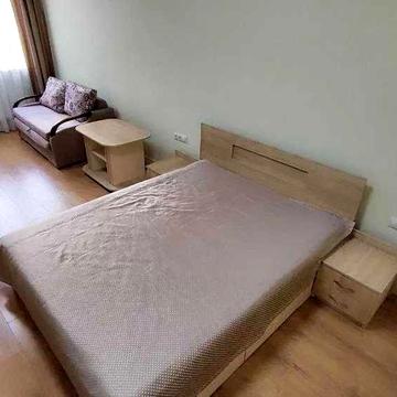 (1 кімнатна кварт., вільна 8000 за все)