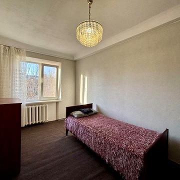 Затишна 3-к на Космосі біля Варусу,АТБ. Можна з деякими тваринами,без%