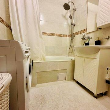 Продам 3 кімнатну квартиру на Проспекті Незалежності