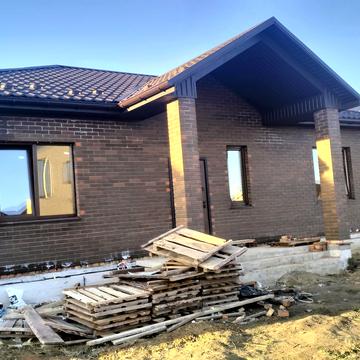 Провулок весняний, 28