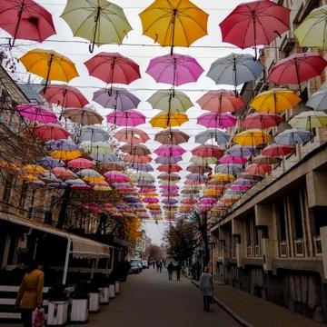 ВЛАСНИК! 2-х кімнатна в самому центрі, можна під офіс! Театральна, 21