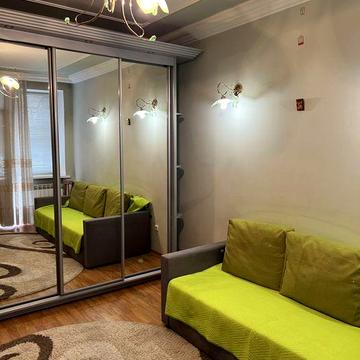 Оренда 1 кім. в центрі по вул.  Украінській ціна  350дол.