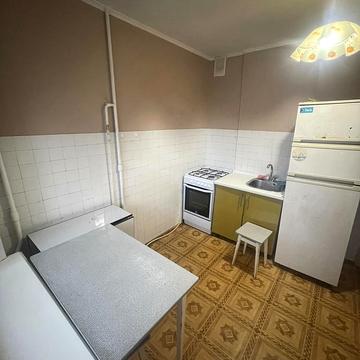 Павла Тичини просп., 20