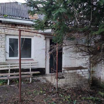 Продам  будинок в Гатне(жовтнева 55)