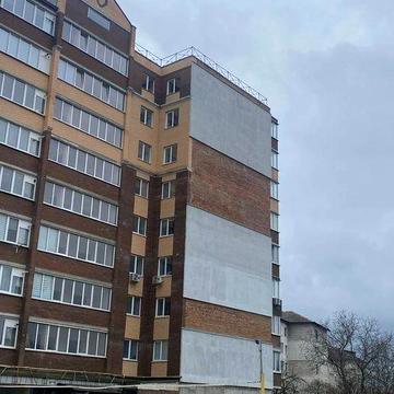 Простора 3-кімнатна квартира+кладовка від власника ЖК золота підкова