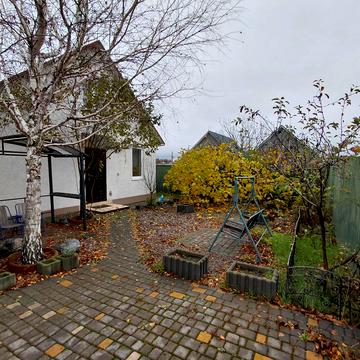 Армійська, 18