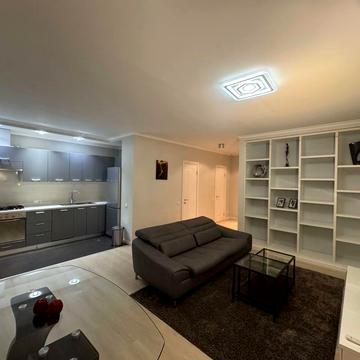 Михайла Омеляновича-Павленка вул. (Суворова), 19