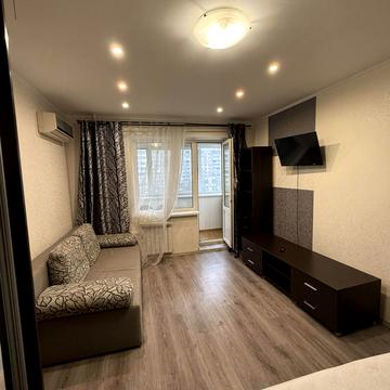 Героїв Дніпра вул., 65