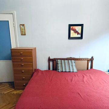 Юлії Здановської вул. (Ломоносова), 79