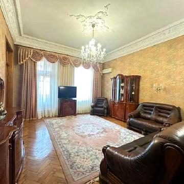 Аренда квартиры в центре города.