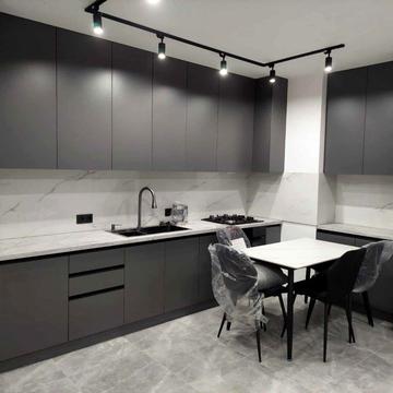 Хіміків вул., 8