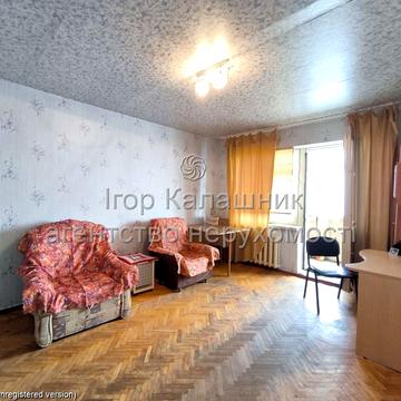 Космонавта Поповича вул. (Космонавта Волкова), 18