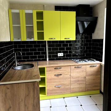 Продам 2- кімнатну квартиру в центрі міста