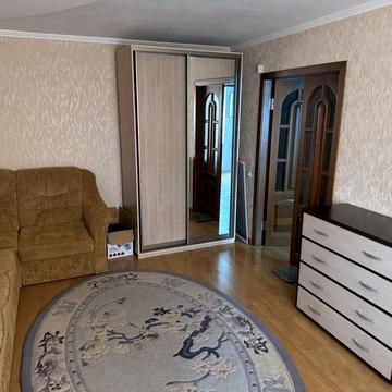 Здам 1 кімнатну квартиру в районі Базару