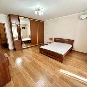 Княжий Затон вул., 9