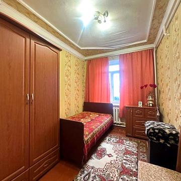 Здається 2-кімнатна частина будинку