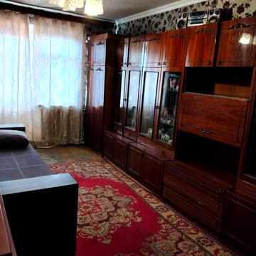 Здам 2 кімнатну кв. перший будинок, від метро Холодна Гора