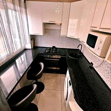 Остафія Дашкевича вул (Курнатовського) 11,  2к кв з РЕМОНТОМ