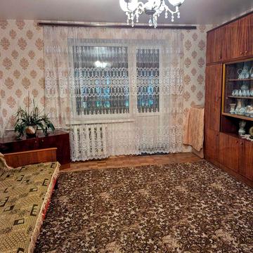 Оренда 3-кімнатної квартири (район Пивзавод)