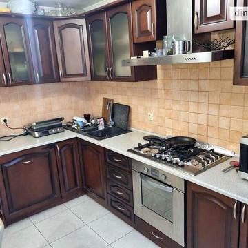 Продаж 3к Квартира Лялі Ратушної вулиця