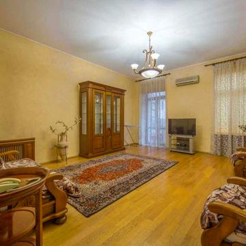 В Києва здається 2-кімнатна квартира на вул.Басейна 9А. 25000 грн