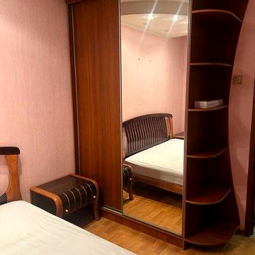 Сдам 3 комнатную квартиру, м. Победа